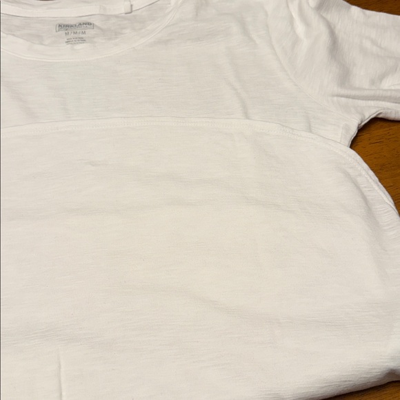 Kirkland Signature White 3/4 length Sleeve Top - Picture 12 of 12
